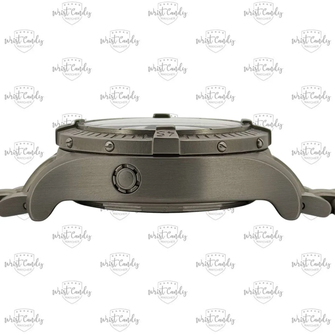 Breitling Avenger Seawolf titanium — detail 10