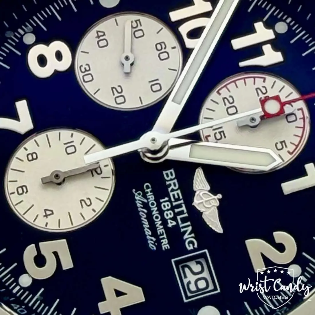 Breitling Super Avenger II — detail 9