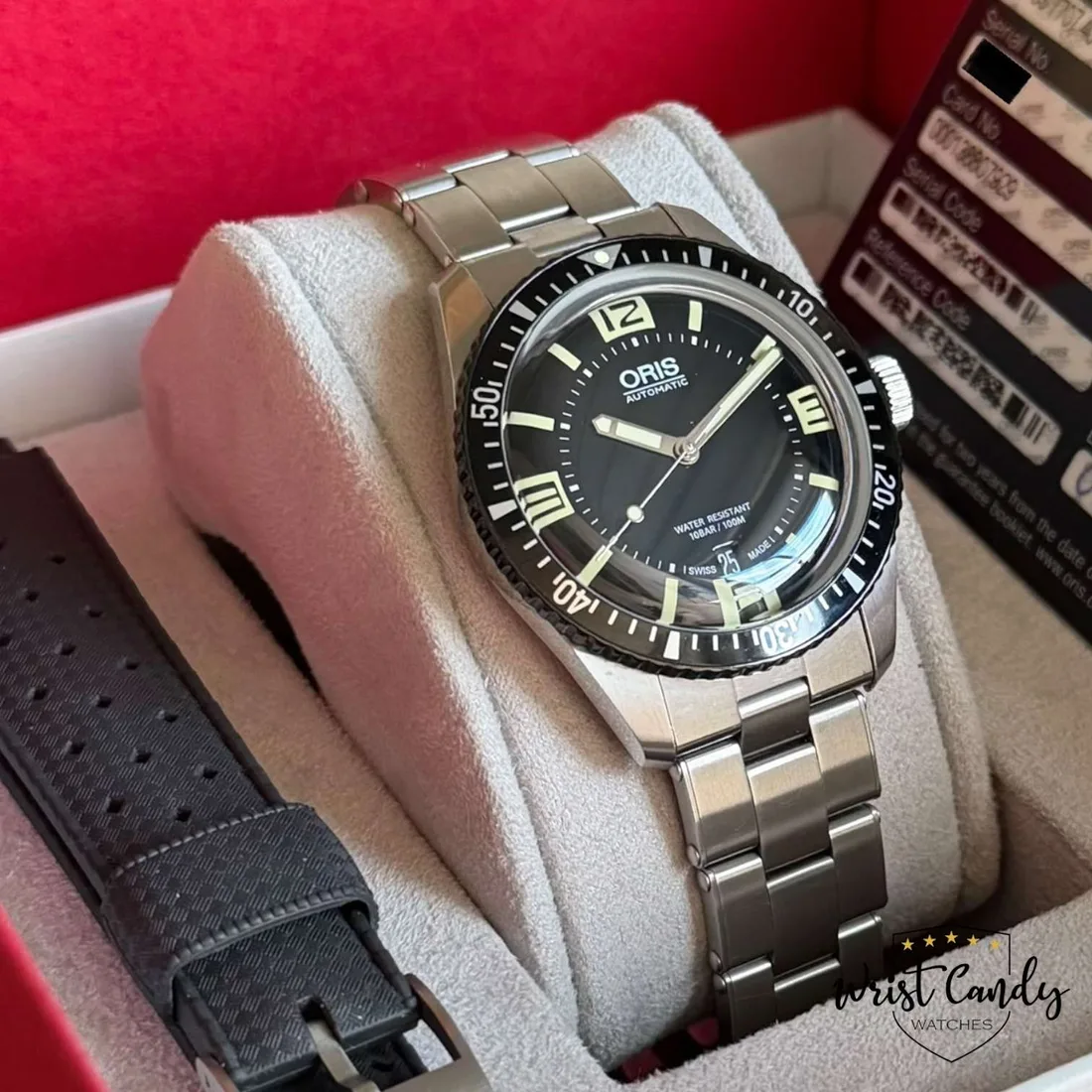 Oris 65 Diver “Crazy Numerals” — detail 7