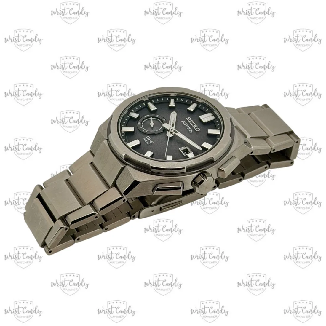 Seiko Astron Solar GPS Titanium — detail