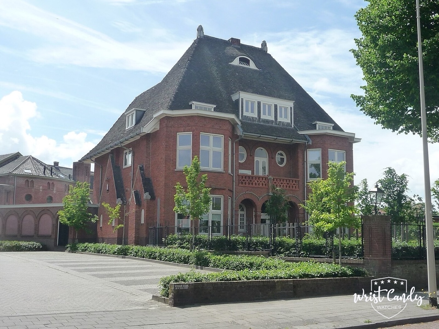 De Pastorie — het pand van Wrist Candy aan de Prins Bernhardlaan in Bergen op Zoom