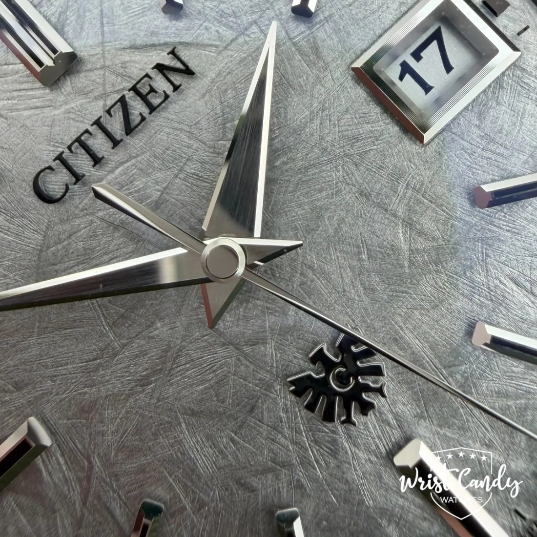 Citizen “The Citizen” Eco-Drive Super Titanium — detail