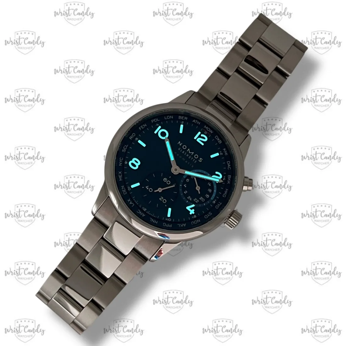 Nomos Club Sport Neomatik Worldtimer — zijkant
