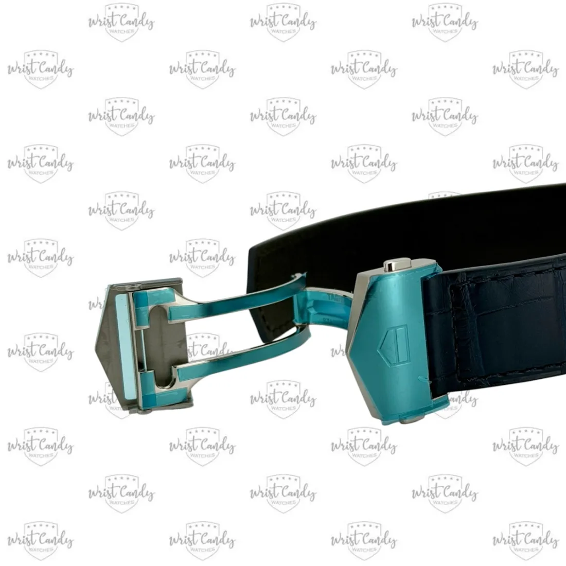 TAG Heuer Carrera Day-Date alligator strap — detail