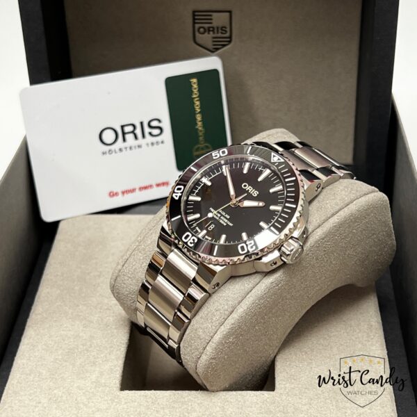 ORIS AQUIS DATE • 09-2024 • ALS NIEUW - Afbeelding 8