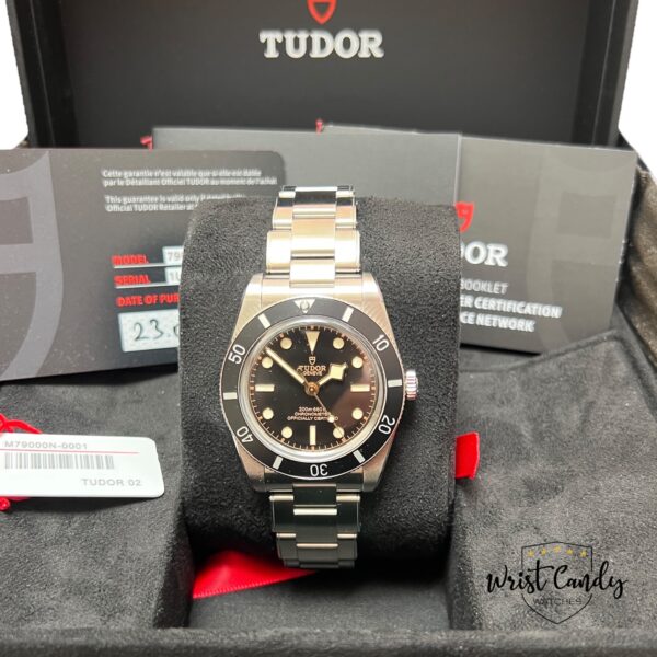 TUDOR BLACK BAY 54 • 06-2025 • NIEUW IN DE STICKERS - Afbeelding 8