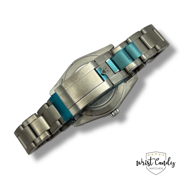 TUDOR BLACK BAY 54 • 06-2025 • NIEUW IN DE STICKERS - Afbeelding 6