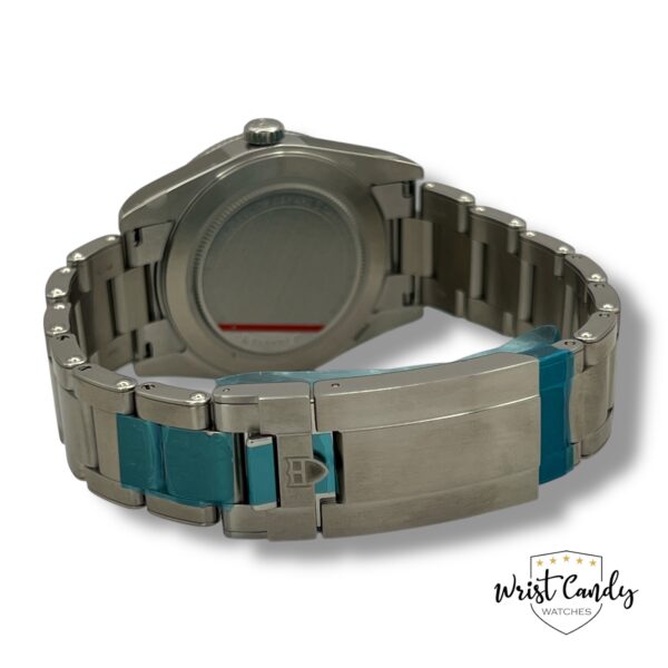 TUDOR BLACK BAY 54 • 06-2025 • NIEUW IN DE STICKERS - Afbeelding 5